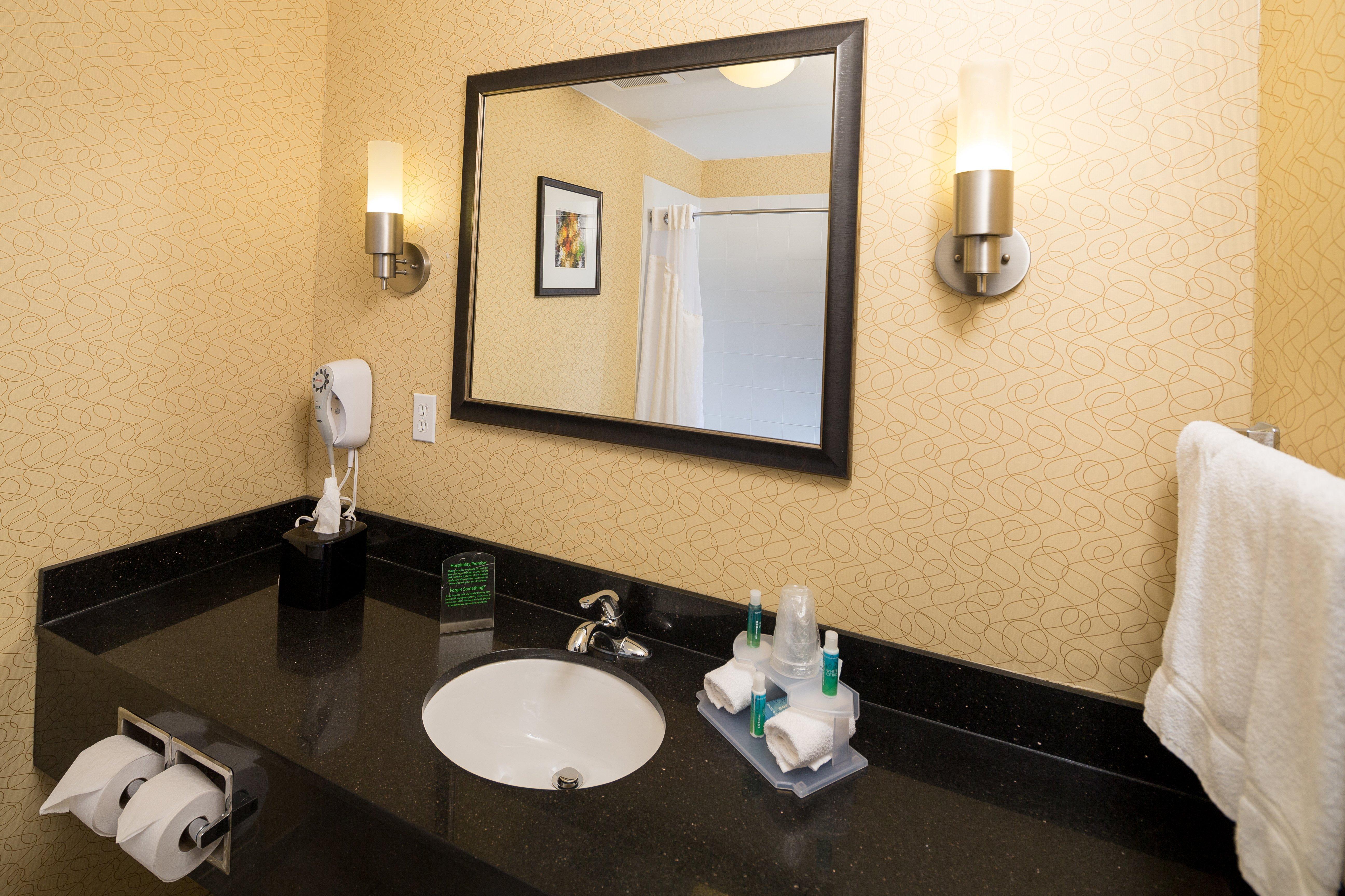 Holiday Inn Express And Suites Detroit North-Troy By Ihg Buitenkant foto