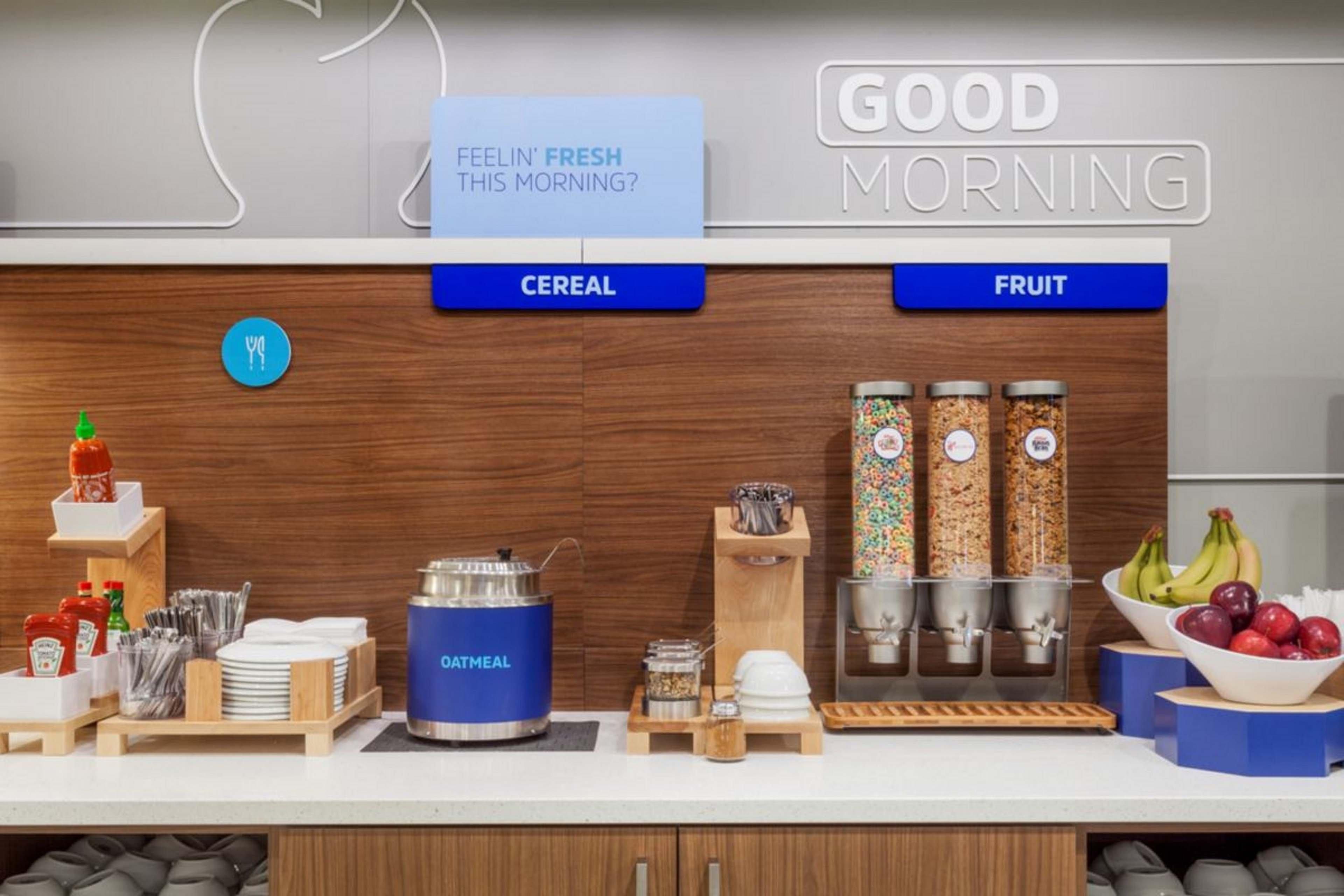 Holiday Inn Express And Suites Detroit North-Troy By Ihg Buitenkant foto
