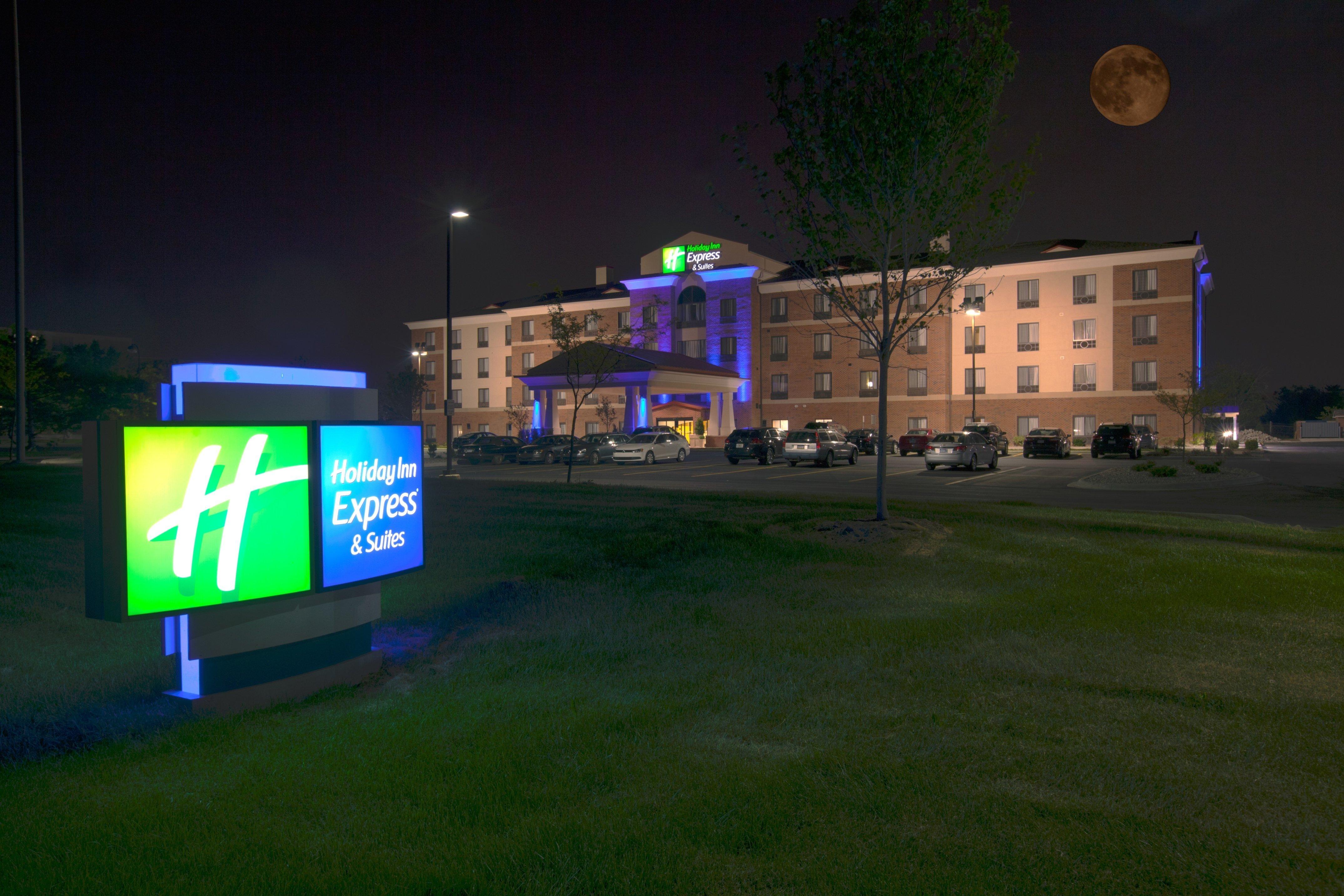Holiday Inn Express And Suites Detroit North-Troy By Ihg Buitenkant foto