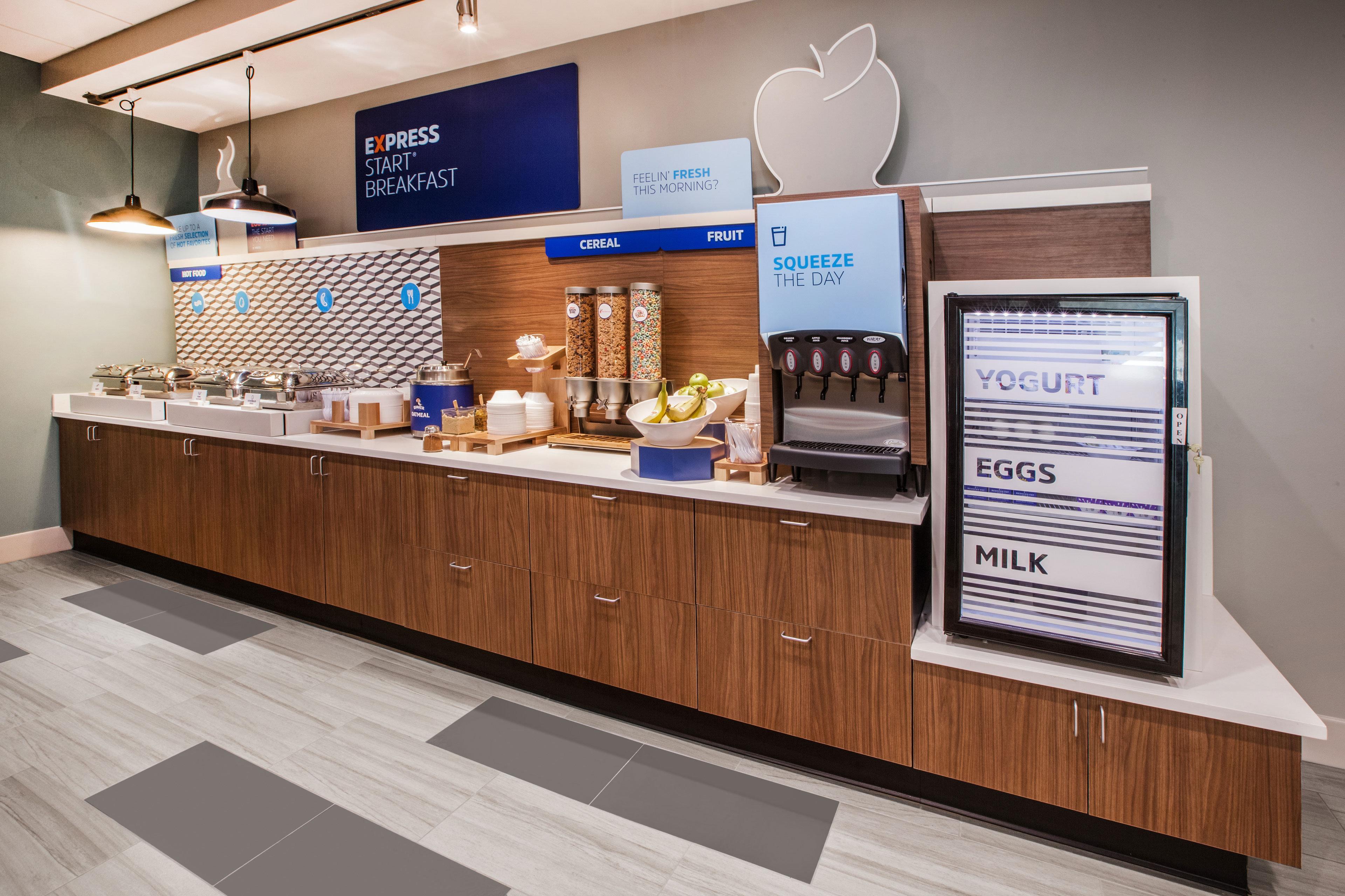 Holiday Inn Express And Suites Detroit North-Troy By Ihg Buitenkant foto