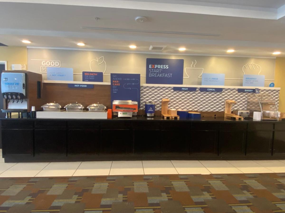 Holiday Inn Express And Suites Detroit North-Troy By Ihg Buitenkant foto