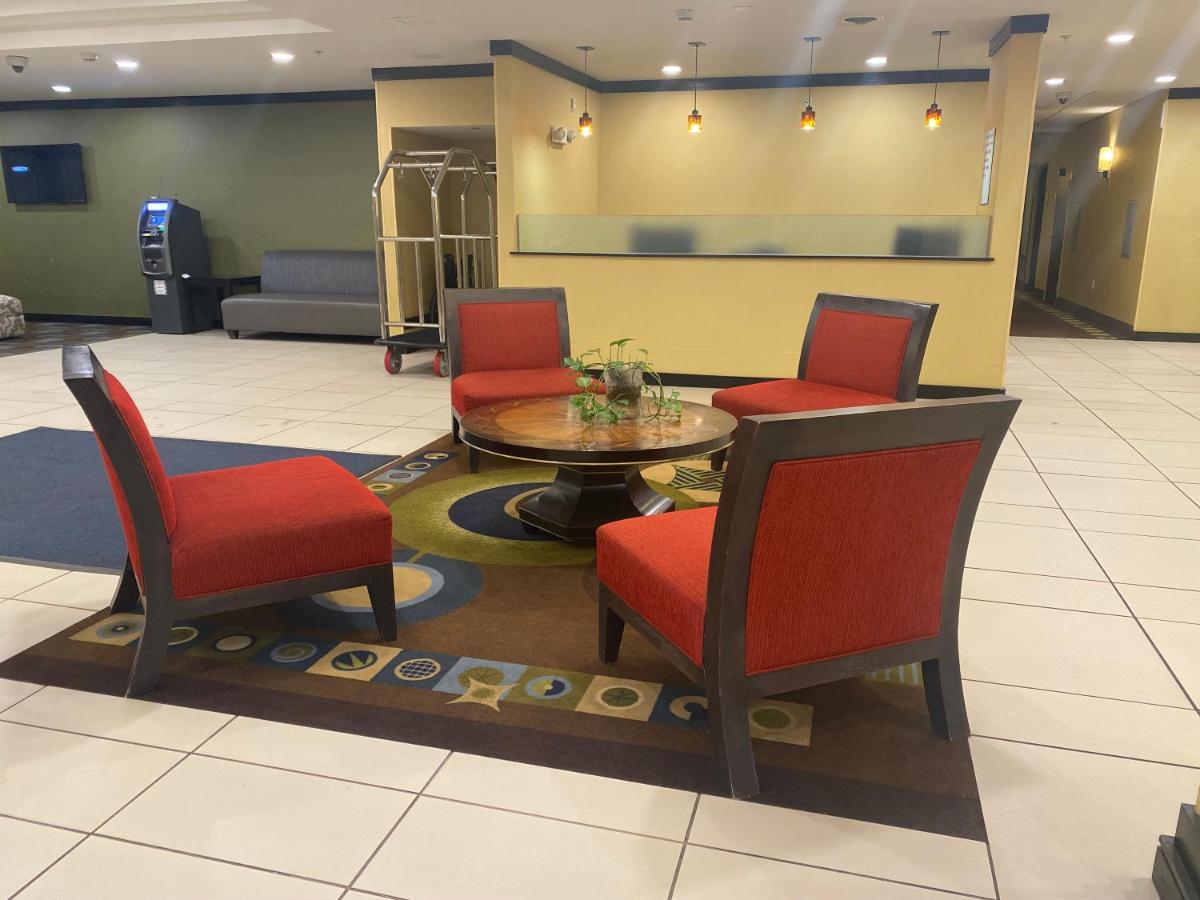 Holiday Inn Express And Suites Detroit North-Troy By Ihg Buitenkant foto